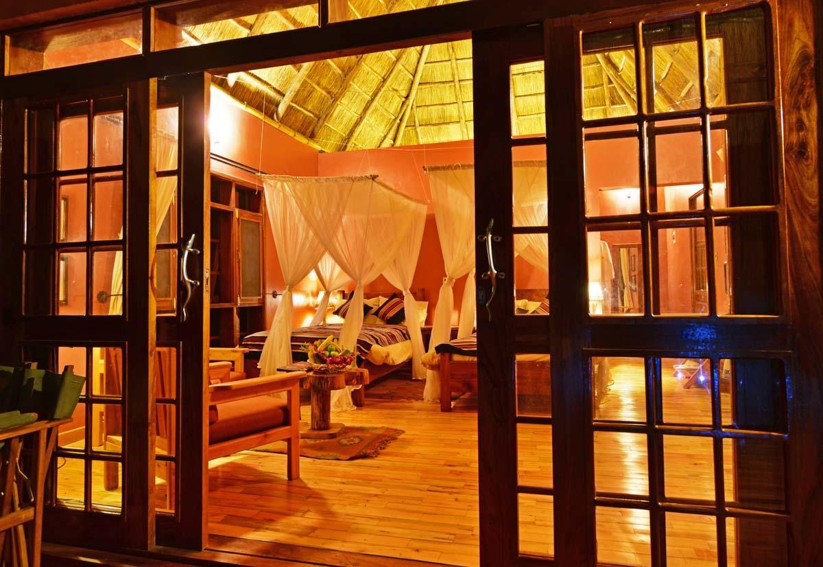 Primate Lodge Kibale Кампала Екстериор снимка